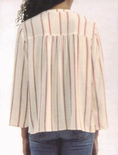 Espléndida blusa de mujer con cuello en V. Ajuste holgado, talla M, rayas rosas, 85% rayón.�� - Imagen 2 de 4