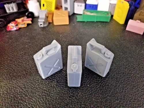 RC 1/10 Scale Silver Jerry Can Tank Rock Crawler Garage Miniature Accessories - Picture 5 of 8