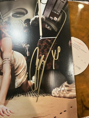 Caroline Polachek　直筆サイン入りレコード Caroline Polachek Pang ゴールドレコード サイン入り - メルカリ