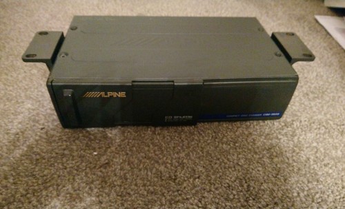 Alpine CD Changer CHM-S600 Working - Picture 2 of 2