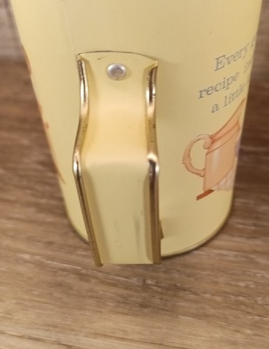 Vintage Salt And Pepper Shakers 1989 Tin "NOS" The Pantry Collection Free Ship - Picture 10 of 12