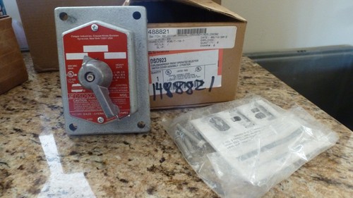 Cooper / Eaton / Crouse Hinds DSD923 , Explosion Proof Front Oper. Switch Cover