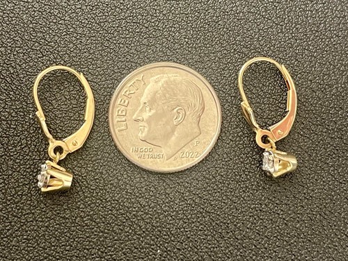 14Kt Yellow Gold 0.10CTW DIAMOND EARRINGS (R63) - Picture 8 of 8