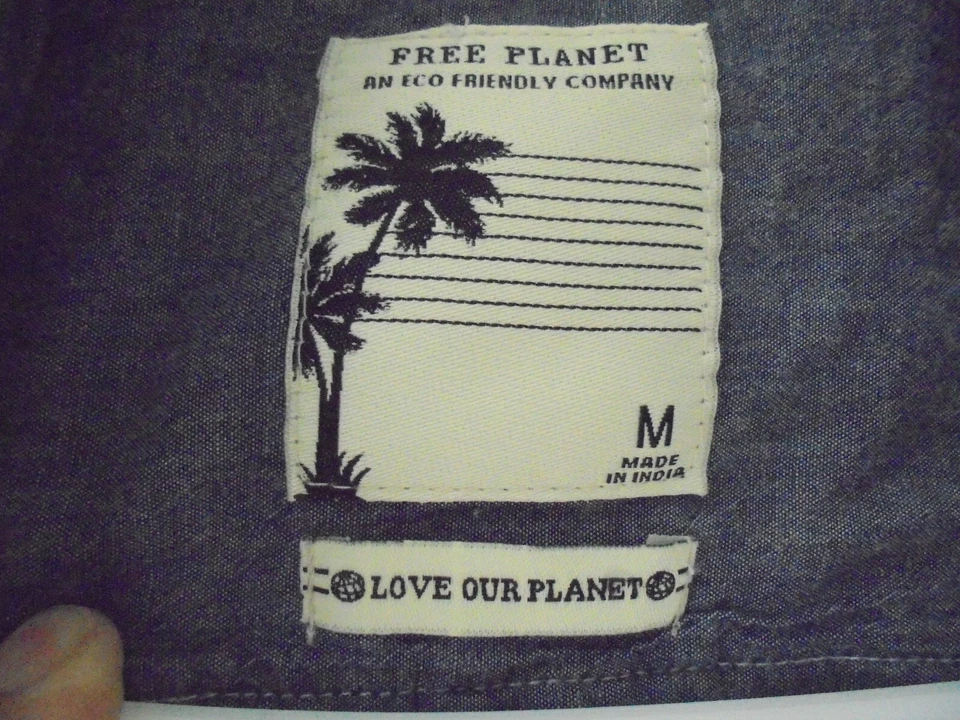 Camisa para hombre Free Planet blanca velero gaviota estampado por todas partes abotonada mediana Foto 4 de 4