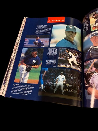 1987 New York Yankees Official Yearbook “Tearing Up The Record Book” - Picture 4 of 9
