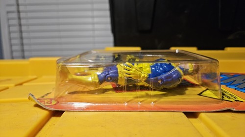 Vintage Marvel Comics Toy Biz X-Men Cyclops Action Figure Brand New!RARE - Picture 16 of 17