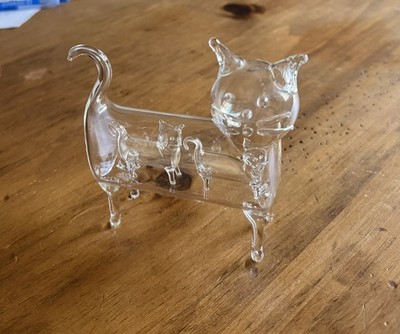 Vintage Langsam-Billig glass Cat Fiqurine with 2 Small Kittens inside clear body