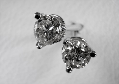 NEW PLATINUM PAIR ROUND NATURAL DIAMOND SOLITAIRE STUD EARRINGS - Picture 1 of 8