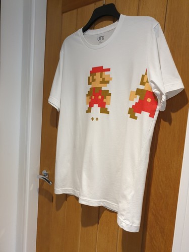 UT Uniqlo x Nintendo Super Mario Bros Print White UK Size Large 100% Cotton - Bild 2 von 10