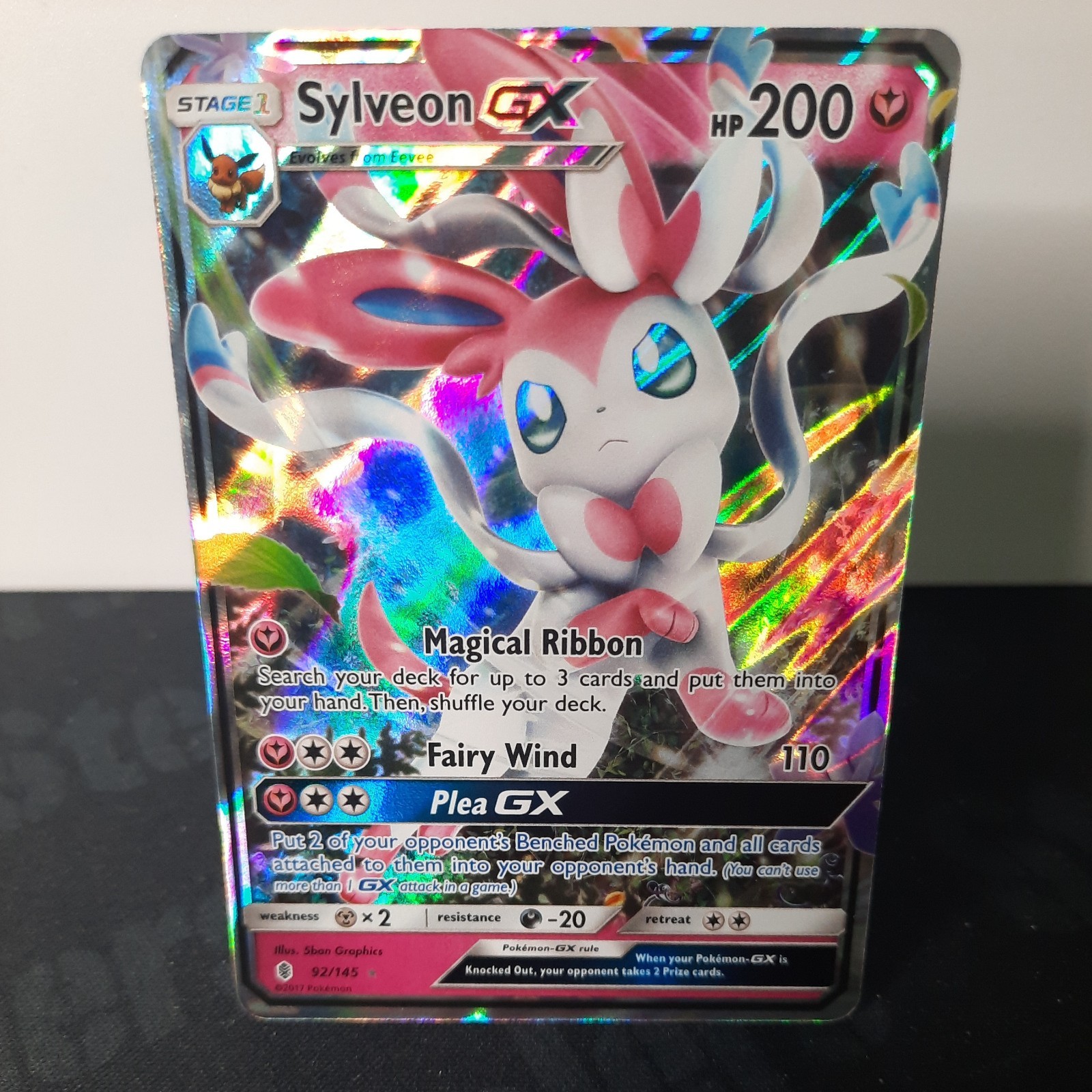 Pokémon TCG Sylveon GX 92/145 Guardians Rising Sun and Moon. NM