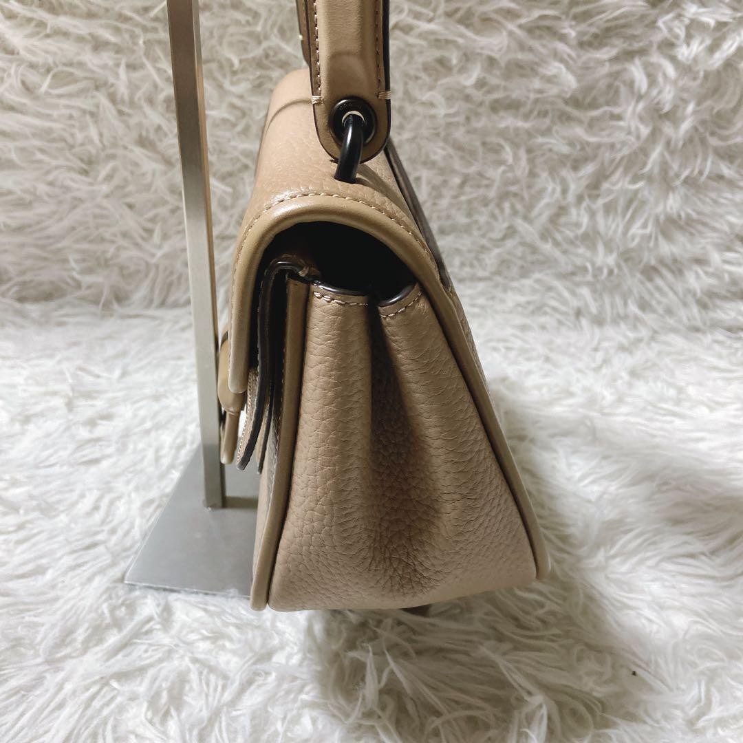 Extremely Beautiful Recent Model COACH Coach Hand… - image 5