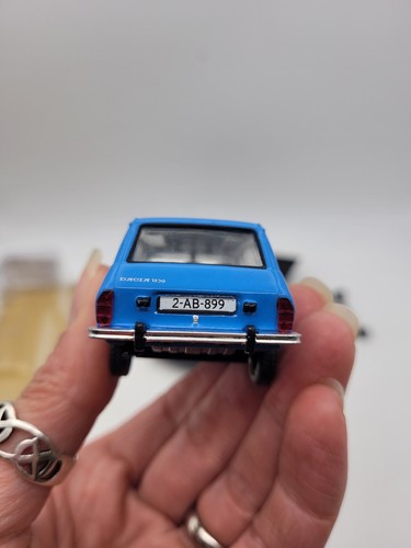 Altaya? Escala 1:43, Dacia 1300 Break, coche modelo diecast azul, algunas marcas. - Imagen 11 de 24