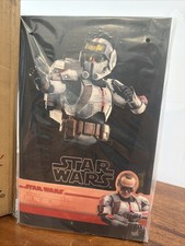 Hot Toys TMS098 Tech 1/6th scale collectible figure Star Wars: The Bad Batch