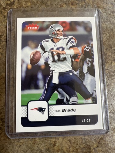 2006 Fleer Tom Brady #57 Mint New England Patriots Football