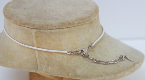 Collier fleur Agatha - Picture 6 of 6