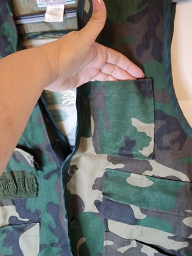 Game Winner Hunting Vest Vintage Mens Med Green Camo Shooting Bird Bag Cargo - Picture 8 of 10