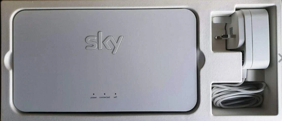 NEW Sky SE210A UK Wireless Broadband Network Booster White Genuine Sky Product - Image 2 of 4