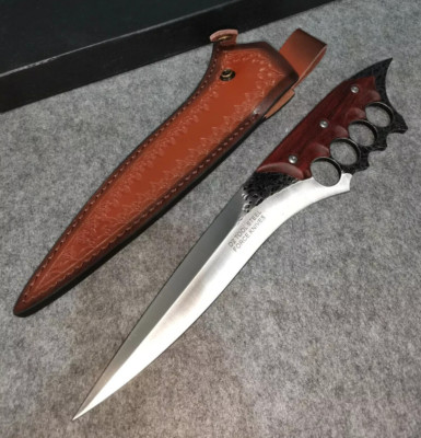 Camping hiking knife Material: 9cr18mov steel, hardness: 59HRC wooden handle
