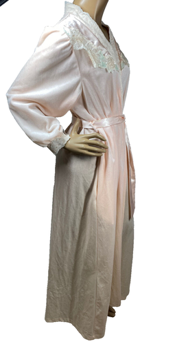 Donna Richard Pink Velour Wrap Robe Size L Floral Applique Collar Satin Belt New - Picture 10 of 17