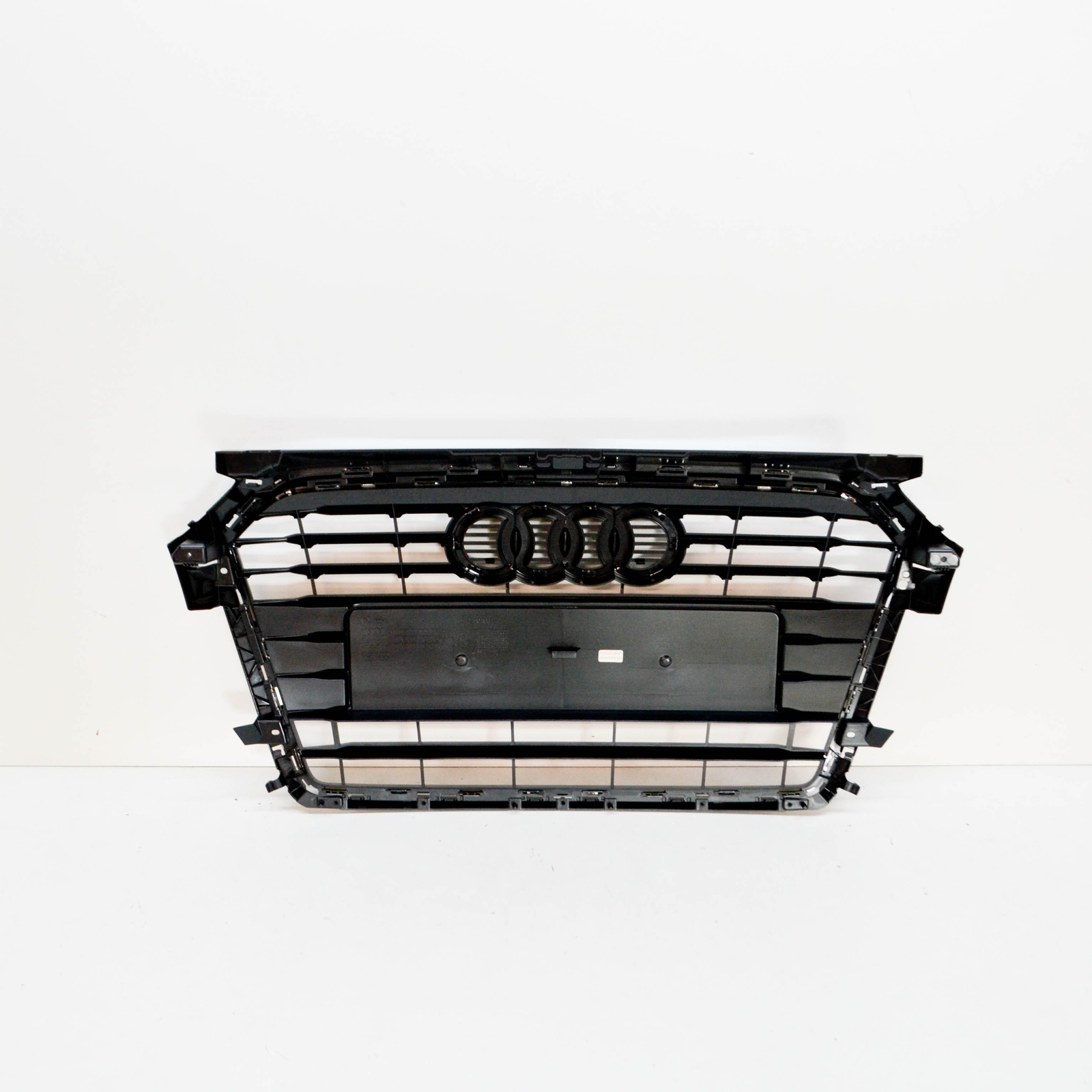 NEW AUDI A1 8X FRONT RADIATOR GRILLE 8XA853651B1QP 8XA-853-651-B