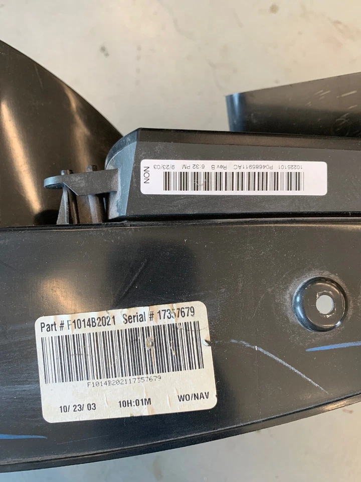 Cuadro de instrumentos Chrysler Pacifica 2004-2007 tablero bisel F1014B2021 OEM Foto 4 de 4