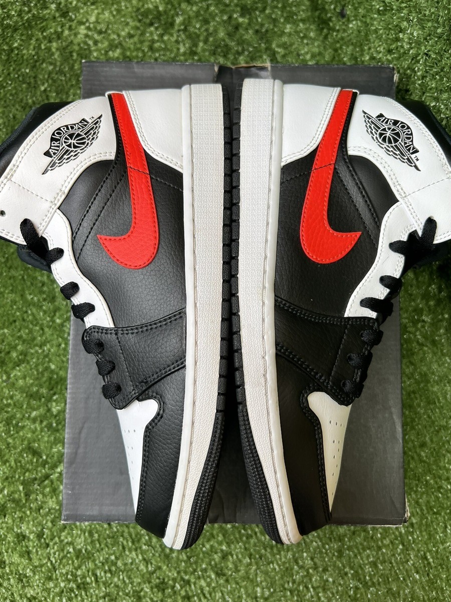 Nike Air Jordan 1 Mid Black Chile Red White size 9.5 554724 Nike Air Jordan 1 Mid Black Chile Red White size 9.5 554724
