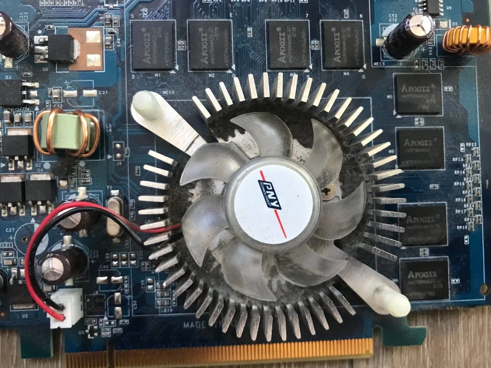 PNY VCG76512SXPB GeForce 7600GS 512MB 128-bit GDDR2 PCI Express x16 SLI Support - Image 2 of 4