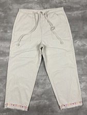 vintage MICKEY MOUSE KHAKI CAPRI PANTS WOMENS M 90s Y2K EMBROIDERED