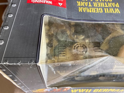 The Ultimate Soldier Extreme Detail 1/18 WWII German Panther Tank new in box - Picture 4 of 14