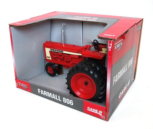 1/16 Farmall 806 Narrow Tractor with Duals Ertl ZFN14501 - Picture 2 of 2