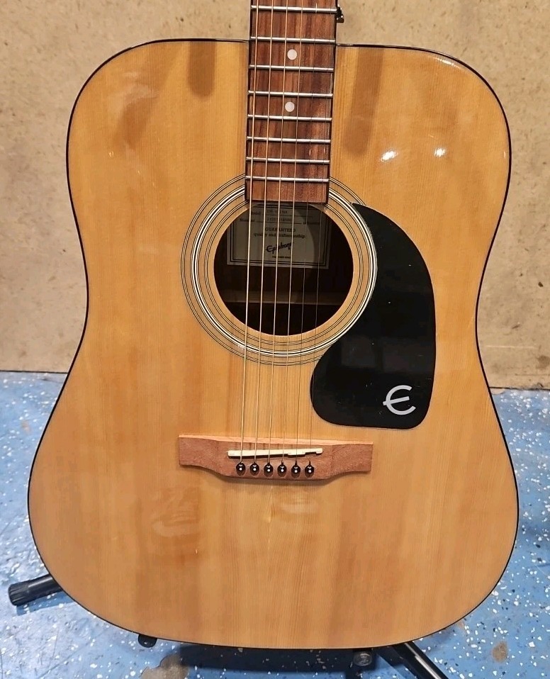 Epiphone DR-100NA RH 6-String Dreadnought Acoustic Guitar - READ