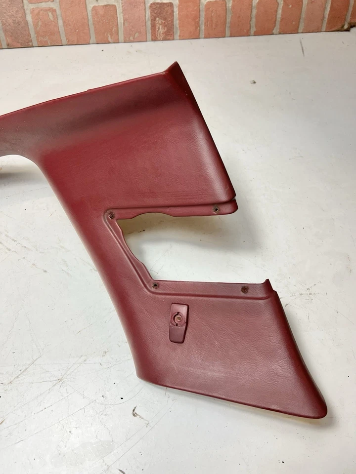 Buick Reatta 1988-1991 cupé pasajero derecho trasero panel de ajuste de vela superior rojo Burg Foto 2 de 4