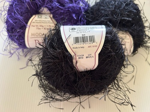 3 SKEINS/BALLS OF (DISCONTINUED) MODA DEA PRIMA YARN #3532 PURPLE #3012 Black - Picture 3 of 4