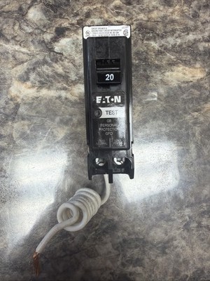NEW EATON QBH1020GF 20 Amp 1 Pole 120V Ground Fault Bolt on Circuit Breaker