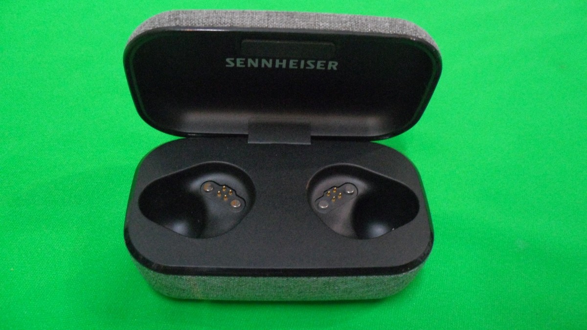 Sennheiser M3IETW C Momentum In-ear Headphones - Charging Case | eBay