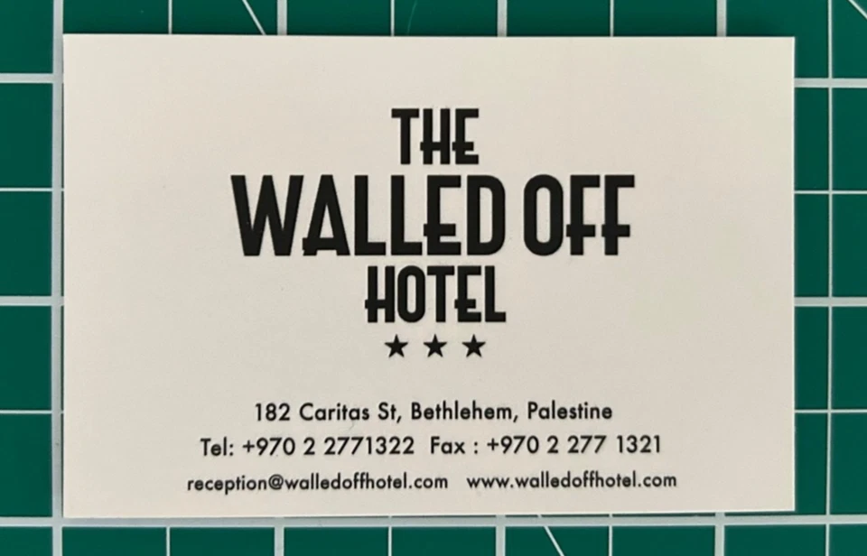 Walled Off Hotel Visitenkarte - BANKSY - Bild 2 von 2