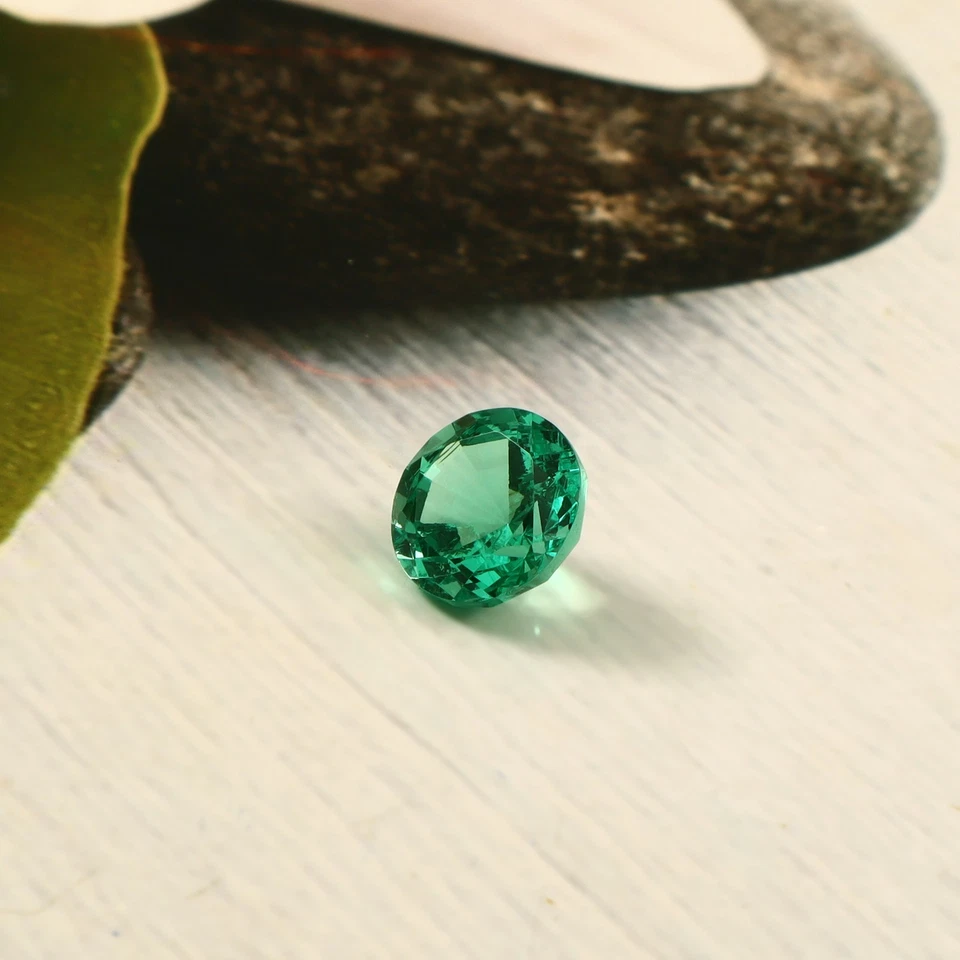 6x6 mm - Ethical Green Colombian Emerald Loose Gemstone Round Brilliant Cut 1 CT - Image 3 of 4