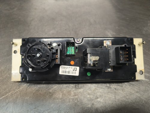 2000 - 2003 Chevrolet Monte Carlo Impala AC A/C Heater Climate Controls OEM - Picture 2 of 4