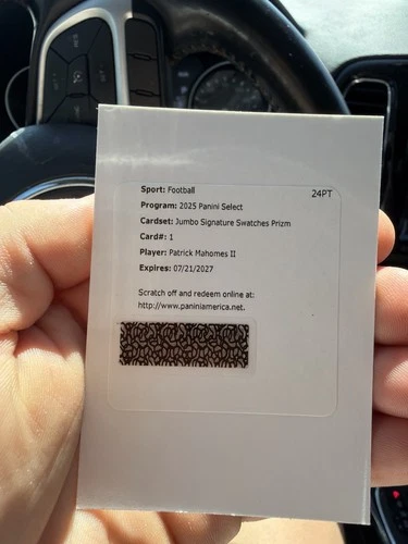 2025 Select Jumbo Signatures Swatches Patrick Mahomes Auto Patch Redemption