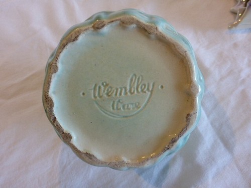 WEMBLEY WARE AUSTRALIA NUT BASKET / VASE GREEN WOVEN TEXTURE - Picture 10 of 11