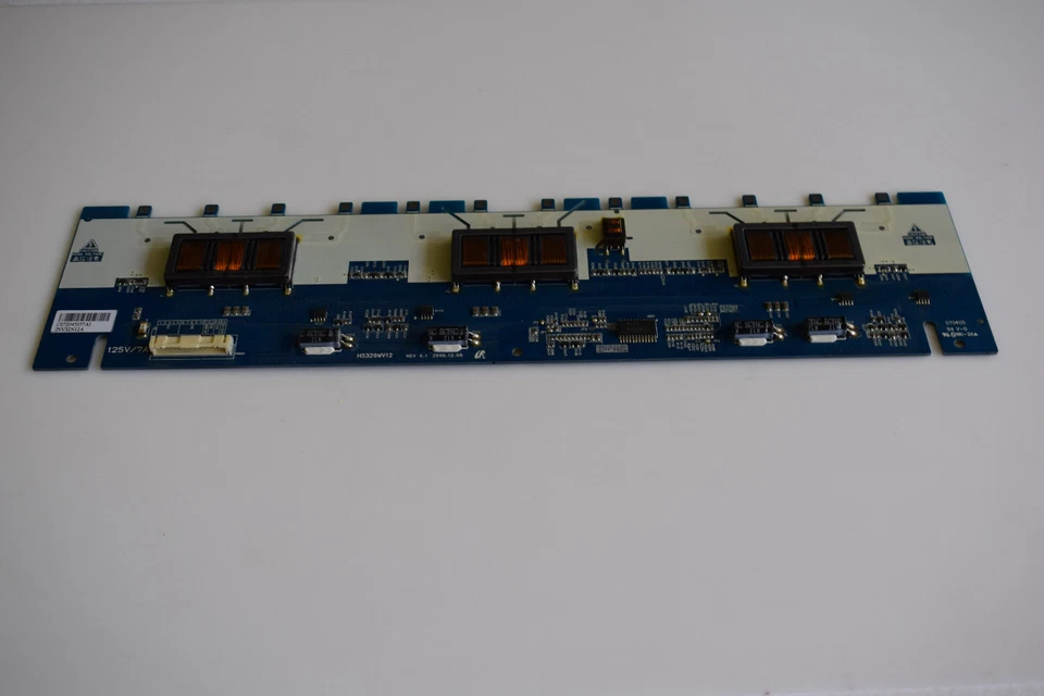 Samsung LE32R88BD Inverter PCB HS320WV12 REV 0.1 - Image 2 of 4