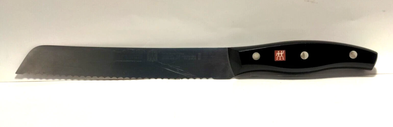 ZWILLING J.A. HENCKELS Twin Signature Friodur 30726-202 8" Serrated Bread Knife
