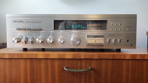 Realistic STA-2250 Stereo Receiver Vintage 1983 50W FM/AM Phono *See Video* - Picture 4 of 23