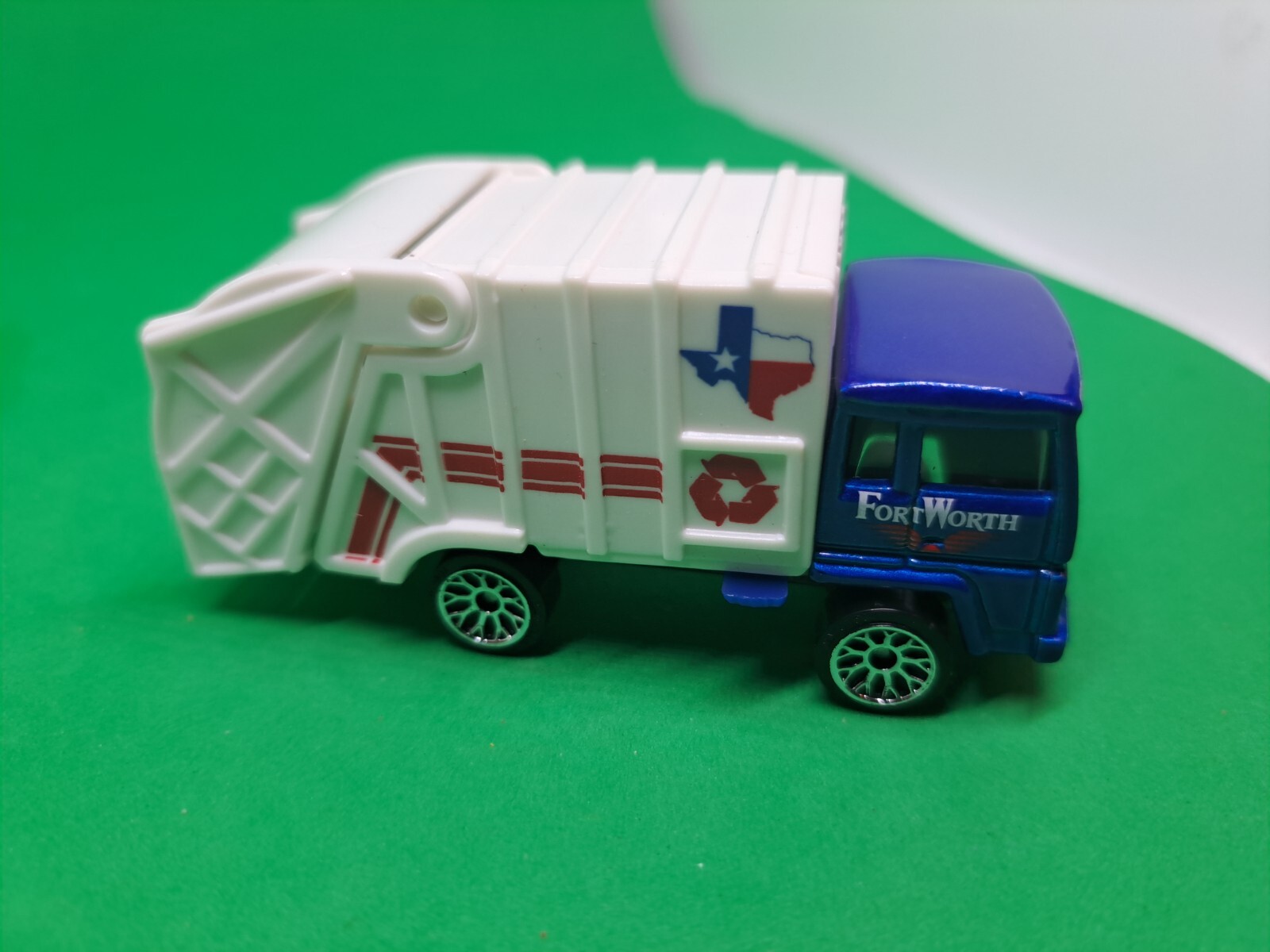 Picture 3 of 6