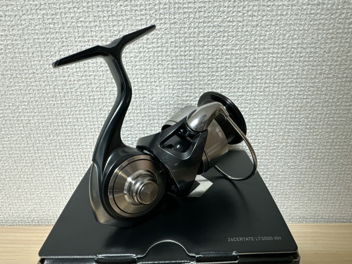 【極美品】DAIWA 24CERTATE LT3000-XH Daiwa Spinning Reel 24 CERTATE LT3000-XH Gear Ratio 6.2:1