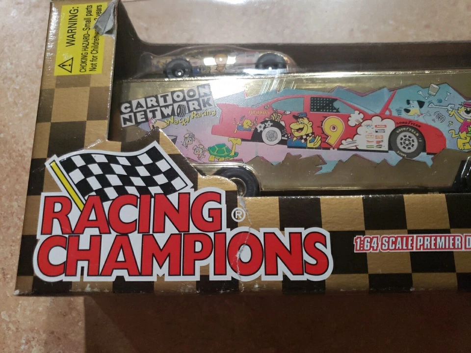 Transportador 1/64 Racing Champions 1998 Cartoon Network fundido a presión dorado cromado con coche Foto 4 de 4
