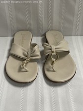 Italiana Italian Shoemakers Amora Cream Thong Sandals Women's Size 7