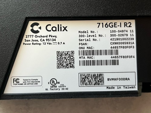 Calix 716GE-I R2 (100-04974 11) Fiber Optical Network Terminal w/4 Power Cord - Picture 8 of 8