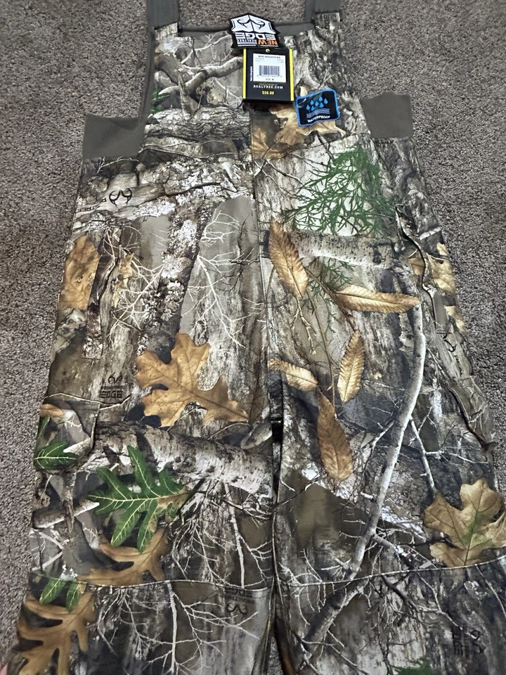 Realtree Men's Insulated Bib Overalls Large Camo Hunting Pants Winter Size Large - Image 2 of 4