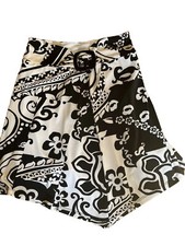       NWOT Cache Black white Knit Pullon Short Skirt Sz L Buckle Detail Waist